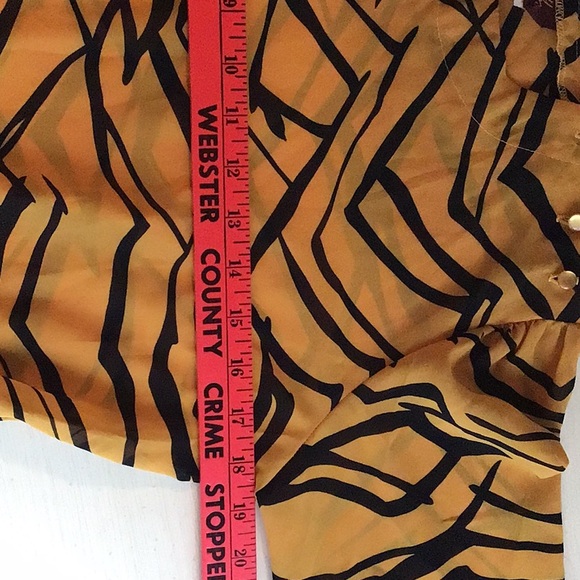 Vintage Kathy Alison blouse. Animal print. Tiger. Mustard/orange. - Picture 10 of 12